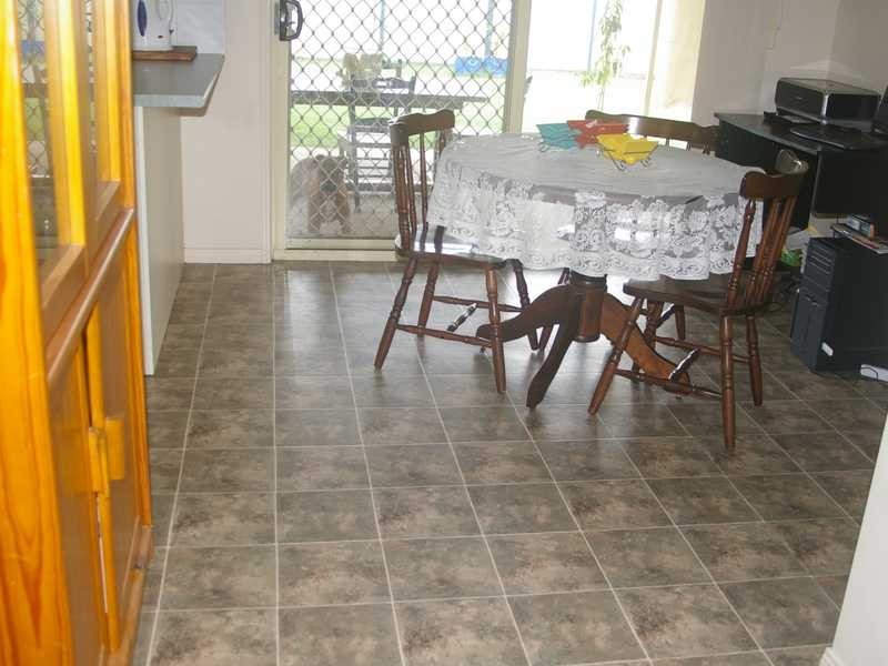 3 Colonial Court, Raceview QLD 4305