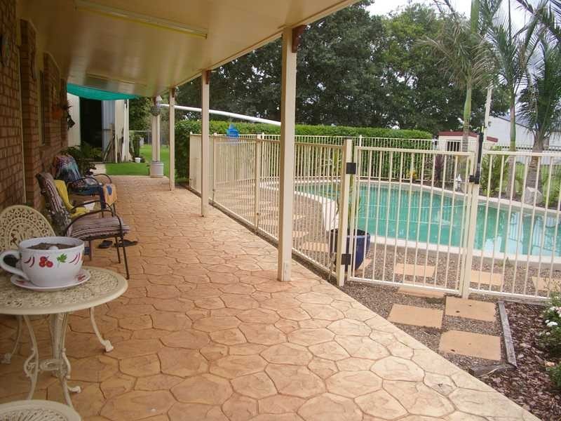 27a North Street, Harrisville QLD 4307