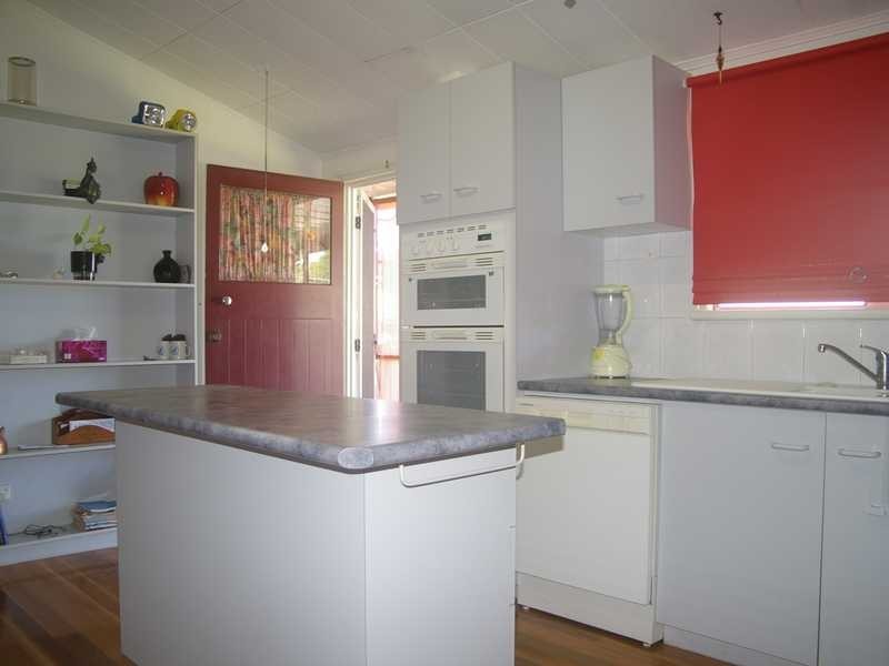 112 Glebe Road, Booval QLD 4304