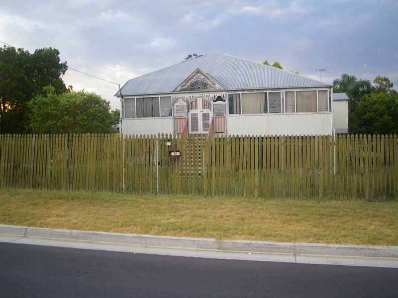 21 Green Street, Booval QLD 4304