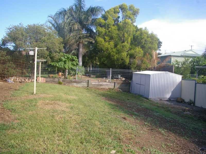 8 Nigel Street, Redbank Plains QLD 4301