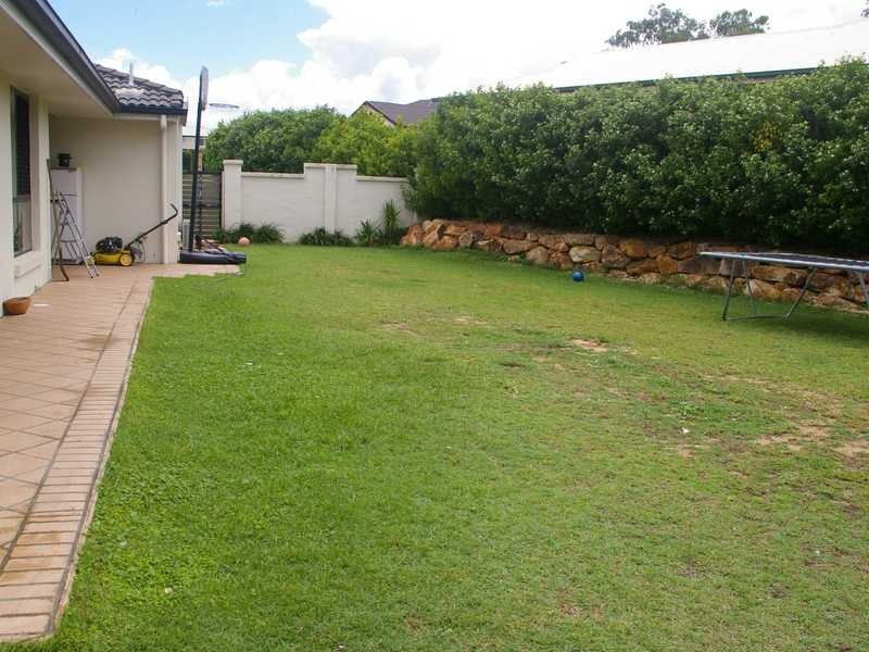 Flinders View QLD 4305