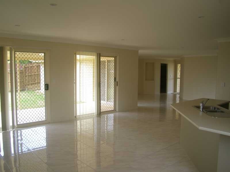 7 Sulzberger Crt, Flinders View QLD 4305