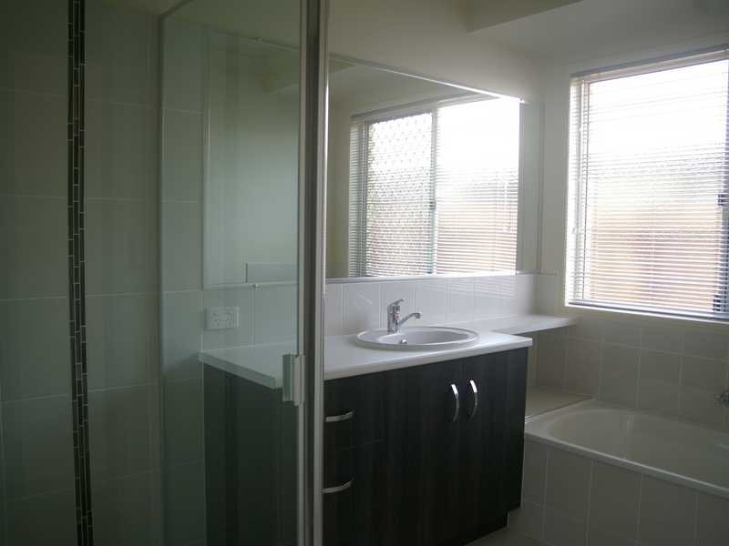 7 Sulzberger Crt, Flinders View QLD 4305