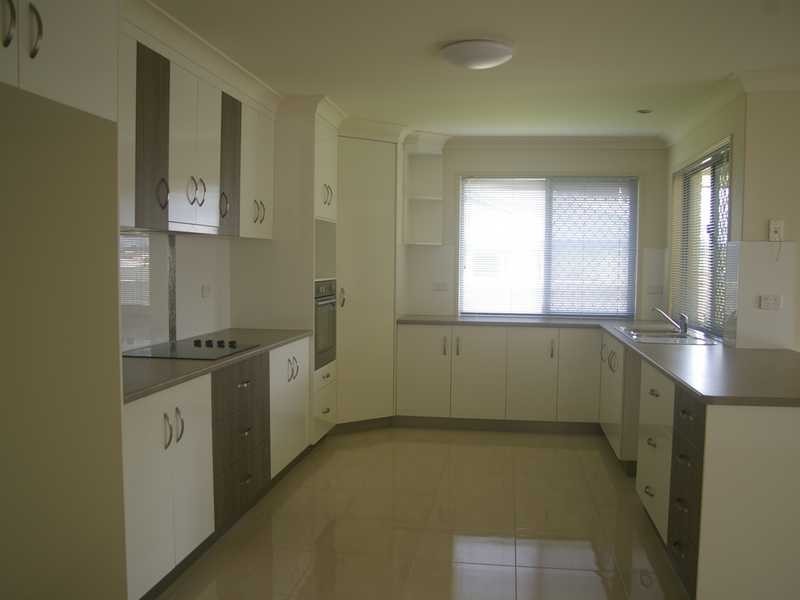 9 Sulzberger Crt, Flinders View QLD 4305