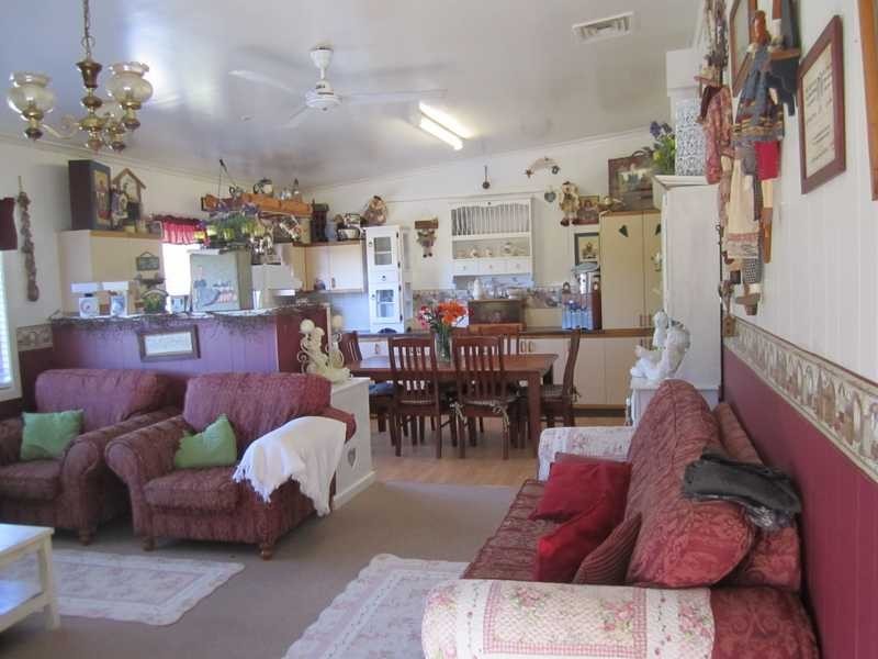 Pine Mountain QLD 4306