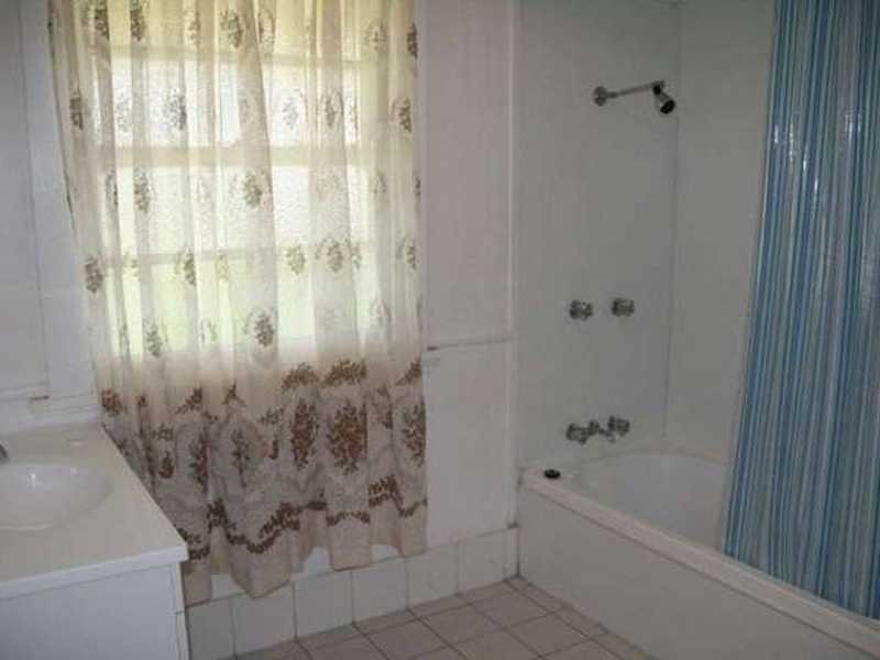 Newtown QLD 4305