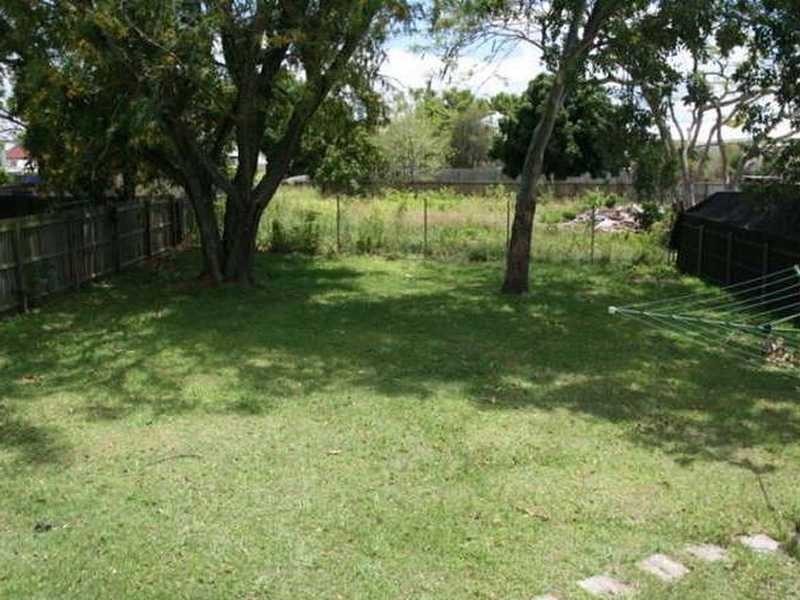 Newtown QLD 4305