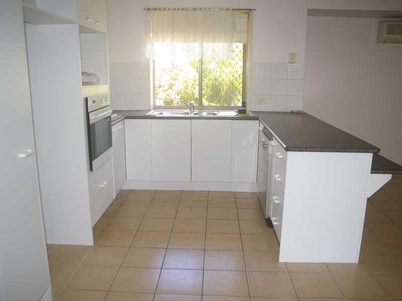 Flinders View QLD 4305