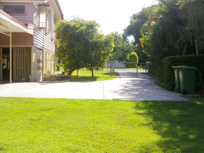 Newtown QLD 4305