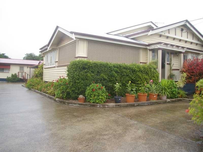 10 & 10a Cothill Street, Booval QLD 4304