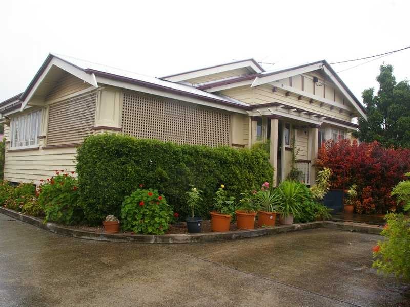 10 & 10a Cothill Street, Booval QLD 4304