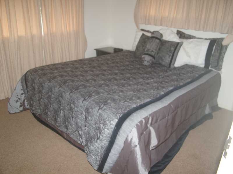 10 & 10a Cothill Street, Booval QLD 4304