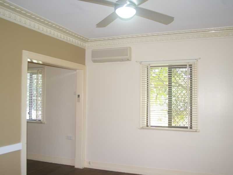 10 Coolibah Street, Silkstone QLD 4304