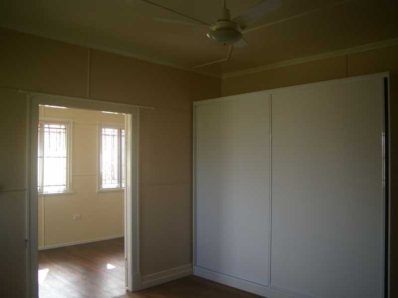 10 Coolibah Street, Silkstone QLD 4304