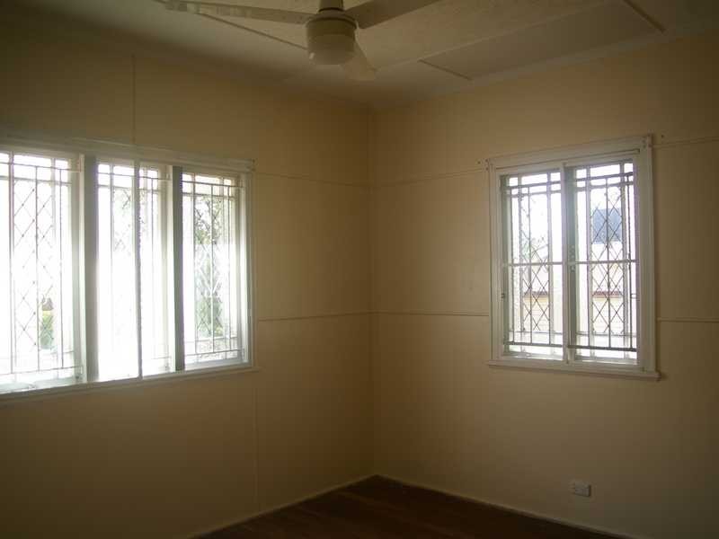 10 Coolibah Street, Silkstone QLD 4304