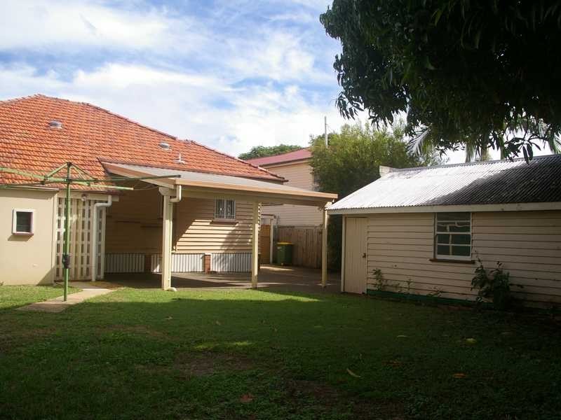 10 Coolibah Street, Silkstone QLD 4304