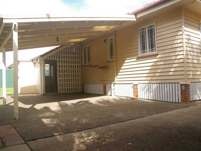 10 Coolibah Street, Silkstone QLD 4304