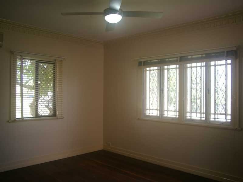 10 Coolibah Street, Silkstone QLD 4304