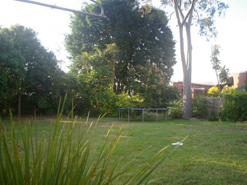 24 Brisbane Road, Dinmore QLD 4303