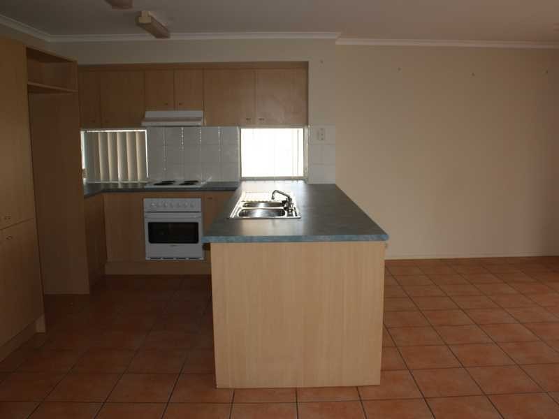 Yamanto QLD 4305