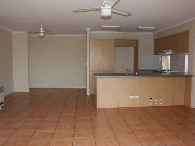 Yamanto QLD 4305