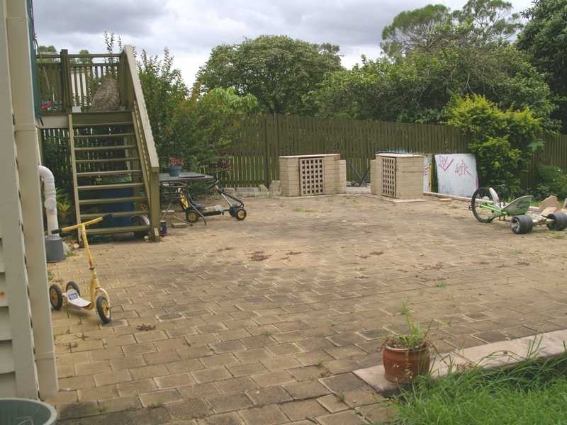 40 Alice Street, Silkstone QLD 4304