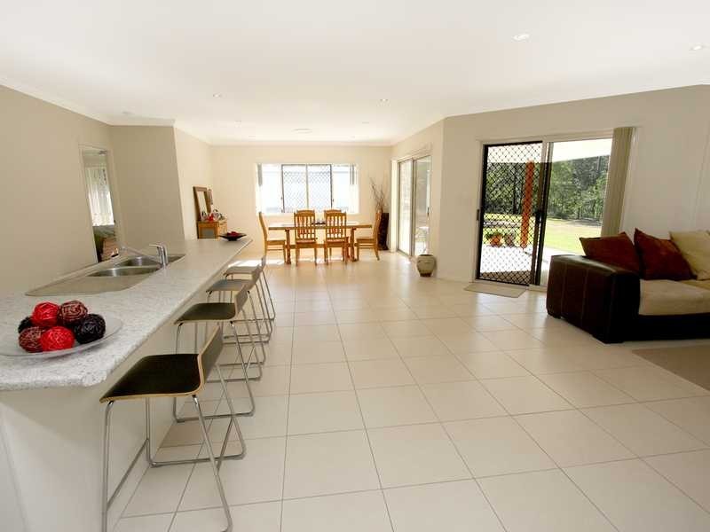 Pine Mountain QLD 4306