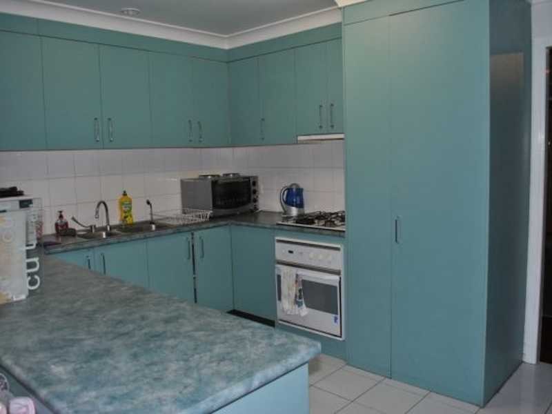 16 Caroline Street, Riverview QLD 4303