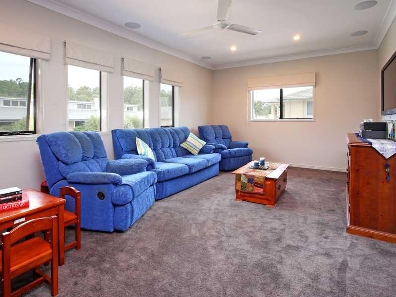 16 Frederick Street, Moggill QLD 4070