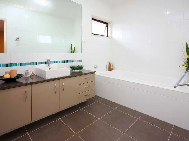 16 Frederick Street, Moggill QLD 4070