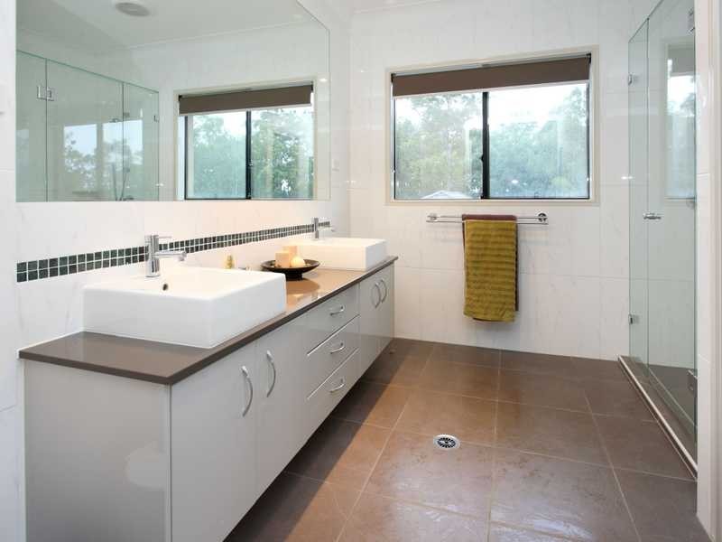 16 Frederick Street, Moggill QLD 4070