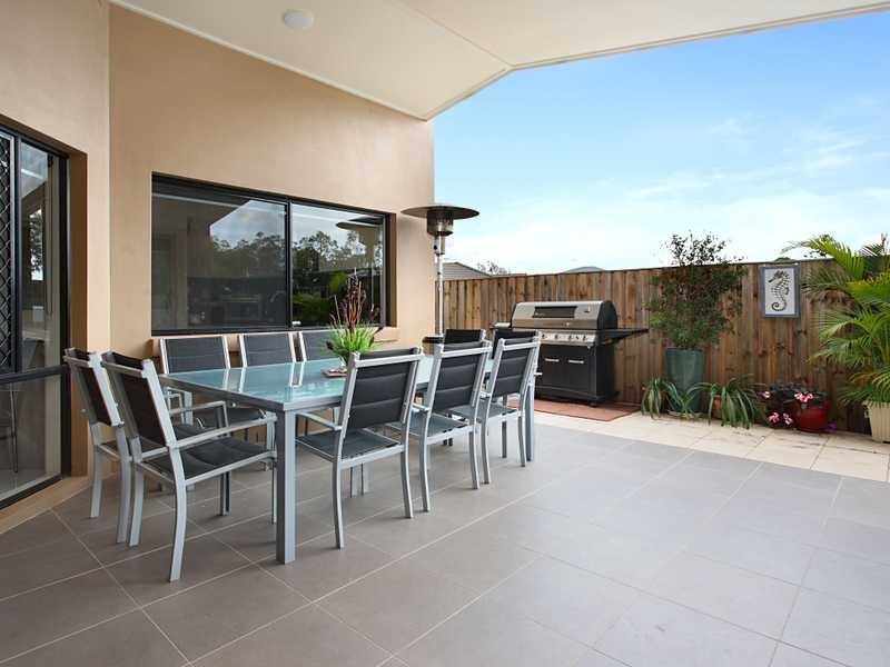 16 Frederick Street, Moggill QLD 4070