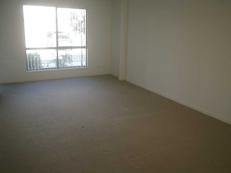 North Booval QLD 4304