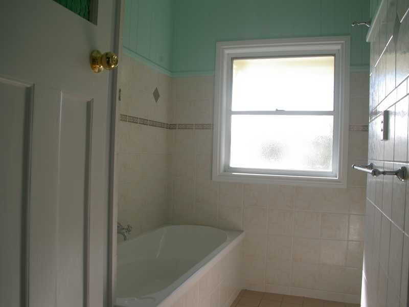 21 Marian Street, Booval QLD 4304