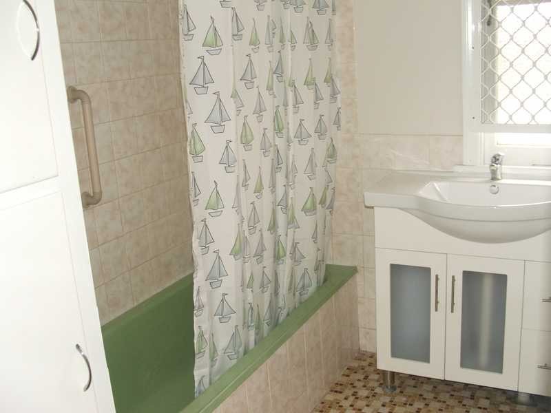 6 Joffre Street, Booval QLD 4304