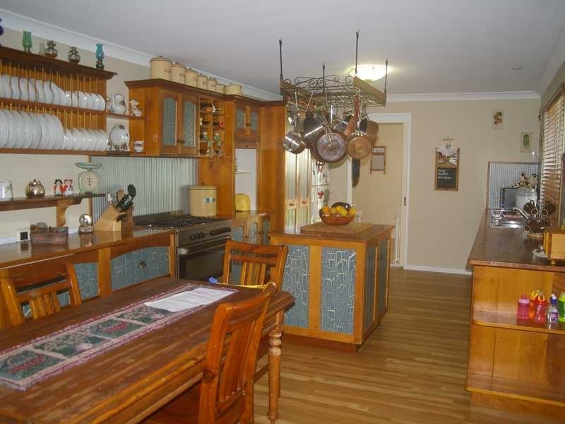 Flinders View QLD 4305