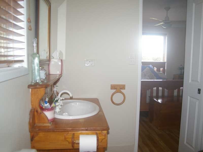 Flinders View QLD 4305