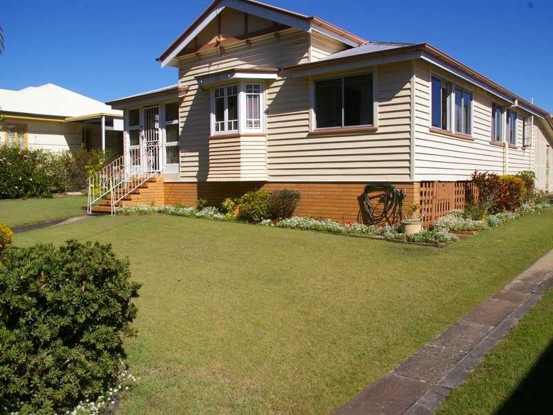 Silkstone QLD 4304