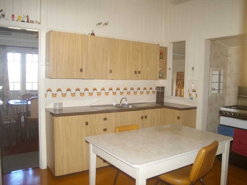 Silkstone QLD 4304