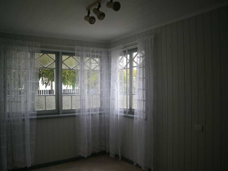 49 Lusitania Street, Newtown QLD 4305