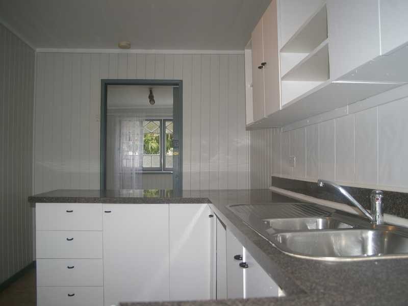 49 Lusitania Street, Newtown QLD 4305