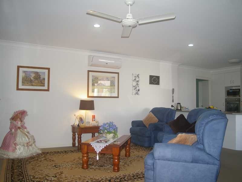 Villa 30/45 Sealy Street, Silkstone QLD 4304