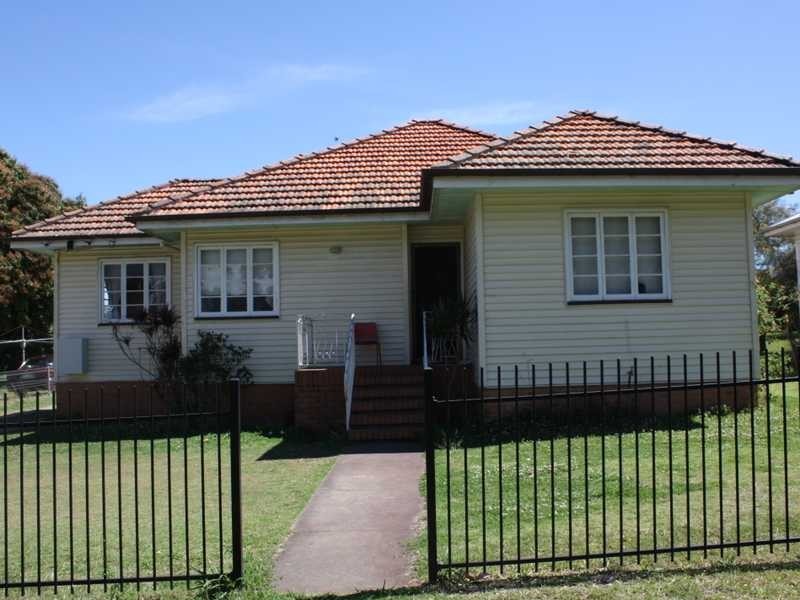 Silkstone QLD 4304