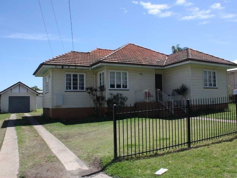 Silkstone QLD 4304