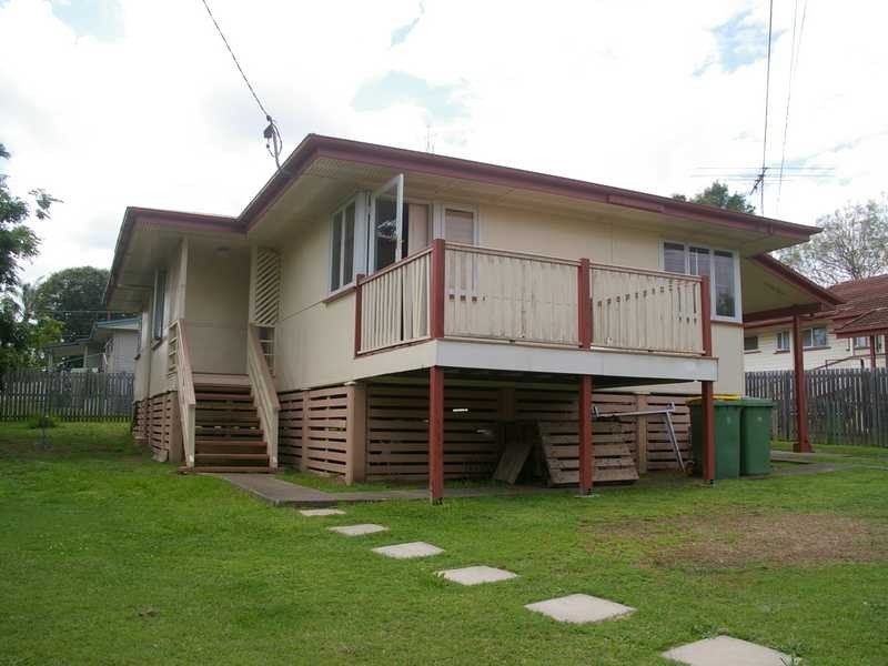 19 Coverack Street, Leichhardt QLD 4305