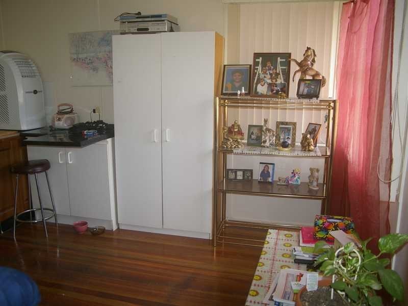 19 Coverack Street, Leichhardt QLD 4305