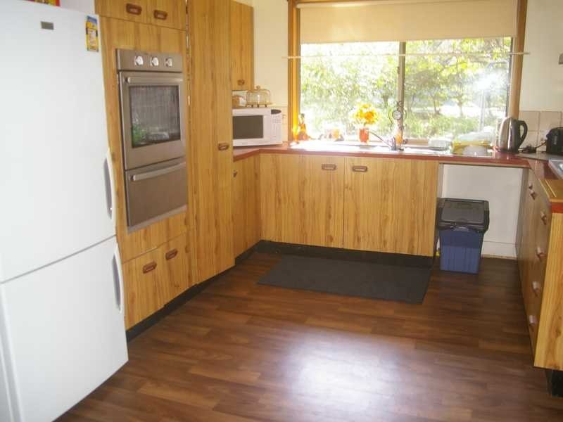 145 Adelong Ave, Thagoona QLD 4306