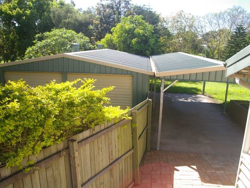 69 Bergin Street, North Booval QLD 4304