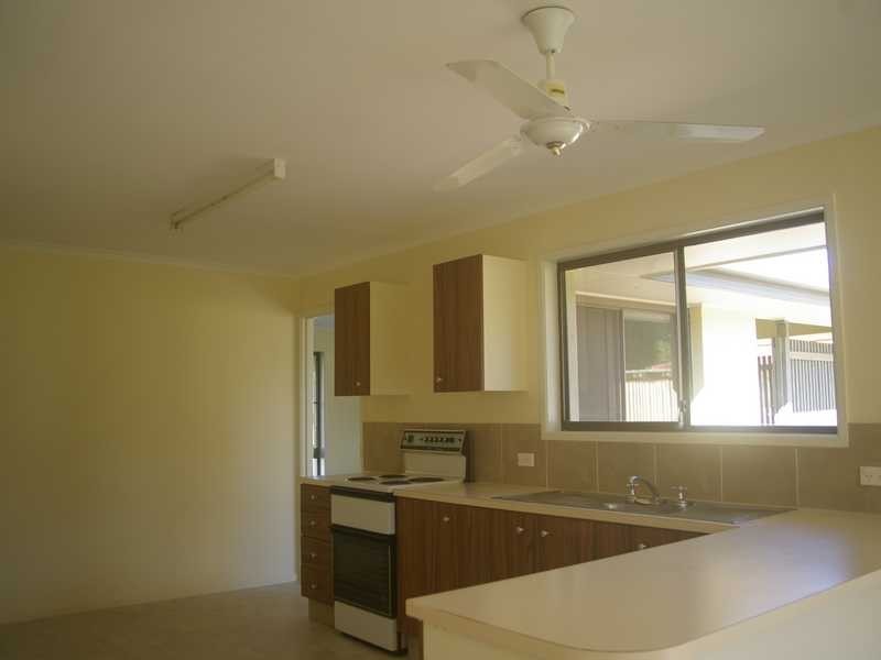 35 Cooinda Street, Eastern Heights QLD 4305